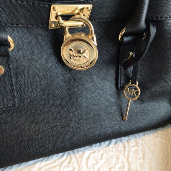 Michael Kors Black Saffiano Leather Hamilton Medium Satchel - Picture 11 of 13
